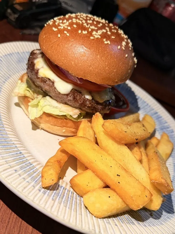 Pete's burger with fries